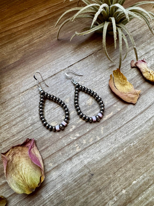 Smaller Sterling saucer Silver Pearls earrings teardrop - With Pink Conch