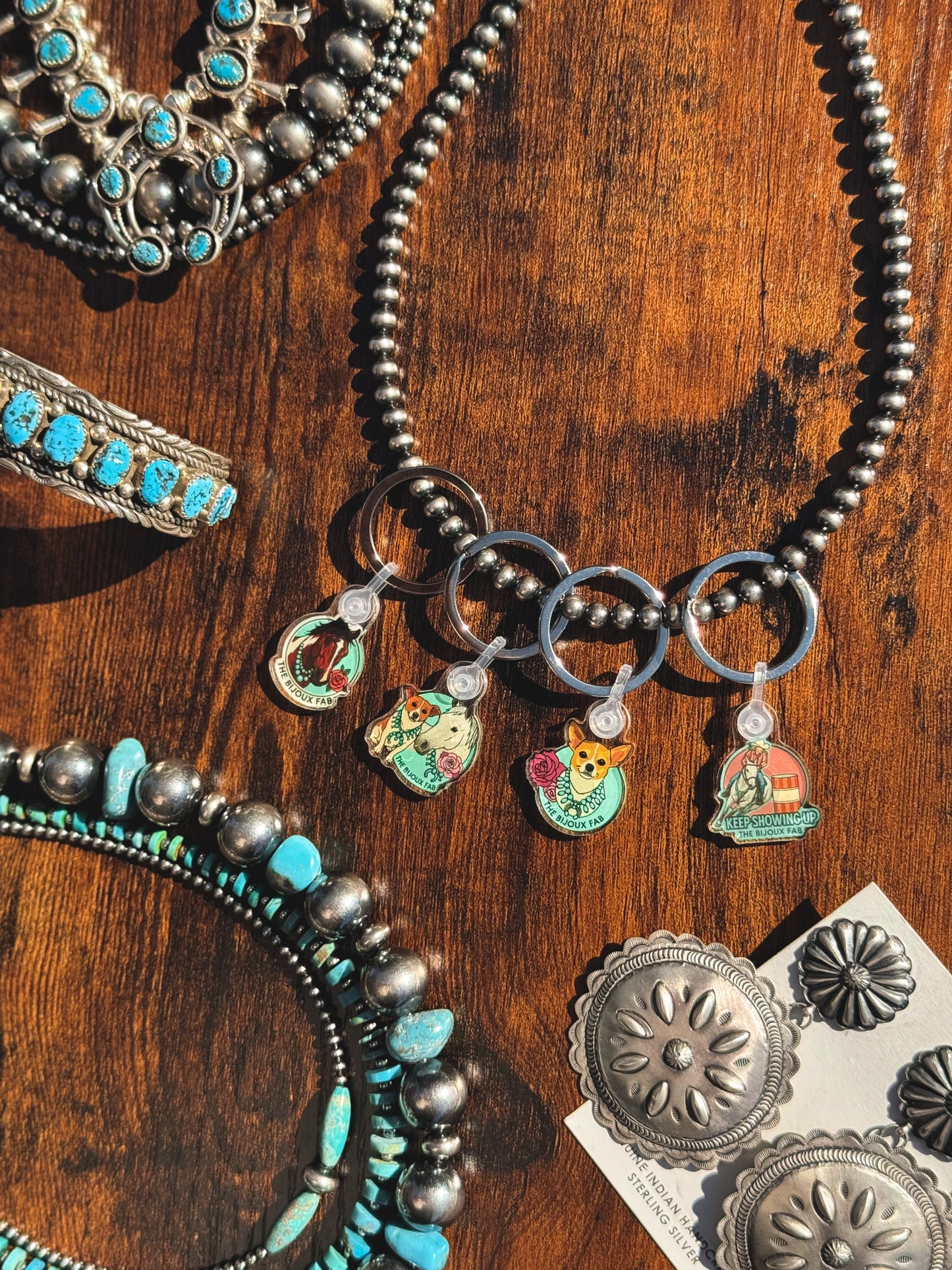 Bijoux FAB Character Keychain – Fabienne, Devon & Trouble